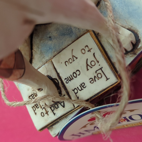 Jim Shore Heartwood Creek Holiday Dog Figurine - Picture 4 of 7